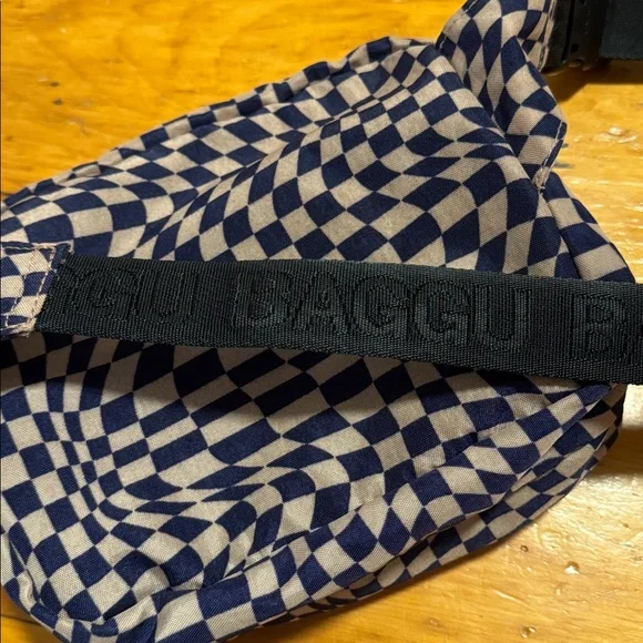 Baggu Trippy Checker Fanny Pack - Picture 5 of 8